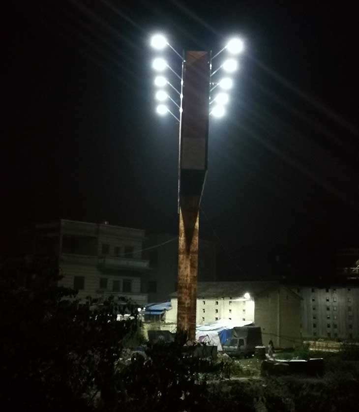 供應銷售免接線光能廣告燈